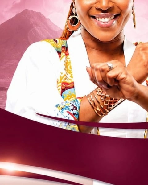 Dena Mwana